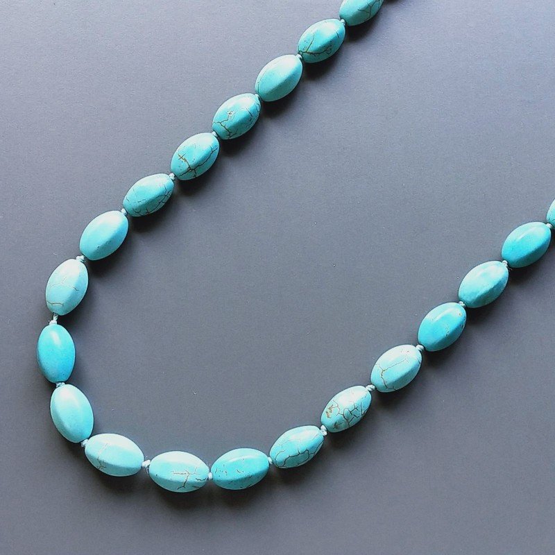 Collana pasta di turchese ovale sfac 10x16 mm annodato