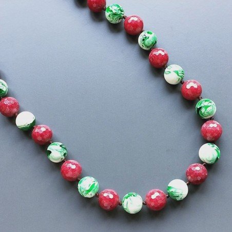Collana radice di rubino sferica sfac con resina ambra verde sferico liscio 14 mm annodato