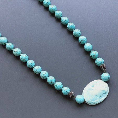 Collana pasta di turchese sferico sfac con centrale in cameo resina annodato