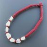Collana girocollo di seta indiana bordò con sassi quarzo rosa irregolari lisci