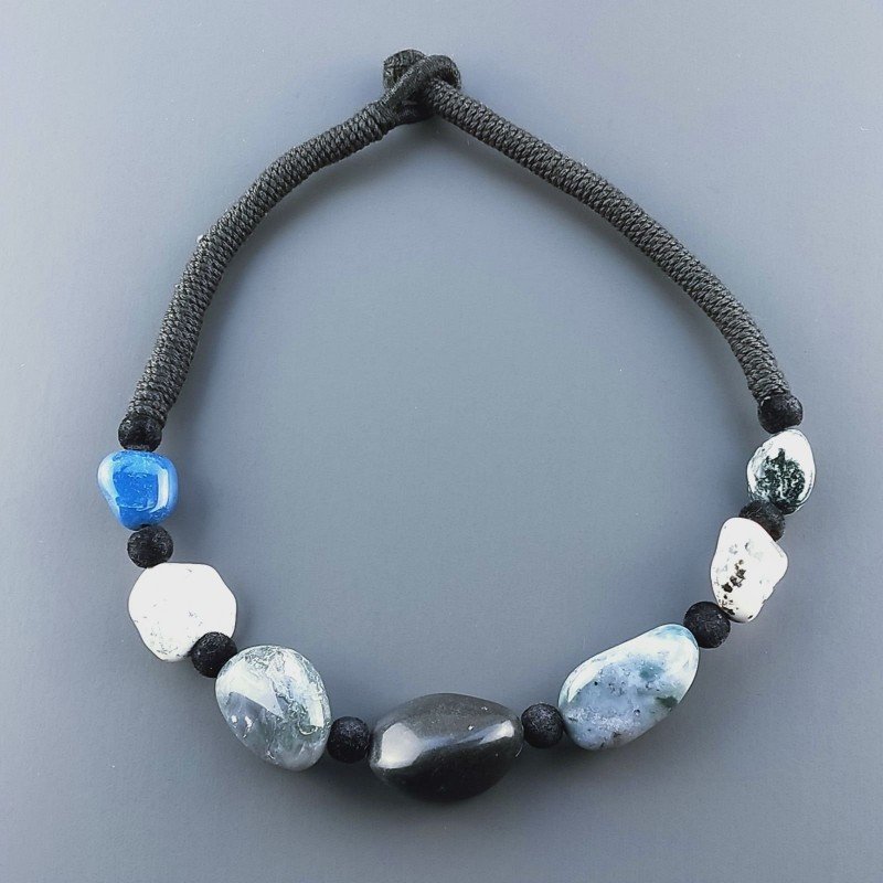 Collana girocollo di seta indiana con sassi aulite liscia