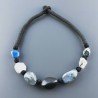 Collana girocollo di seta indiana con sassi aulite liscia