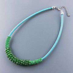 Collana girocollo cannuccia verde con cristallo verde rondelle sfac