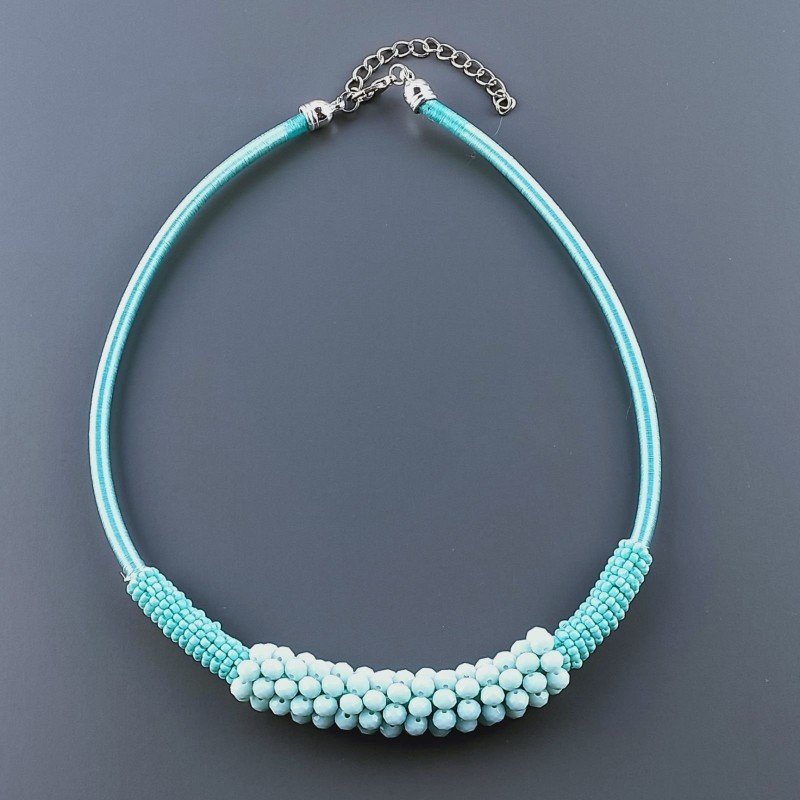 Collana girocollo cannuccia verdeacqua con cristallo verdeacqua rondelle sfac