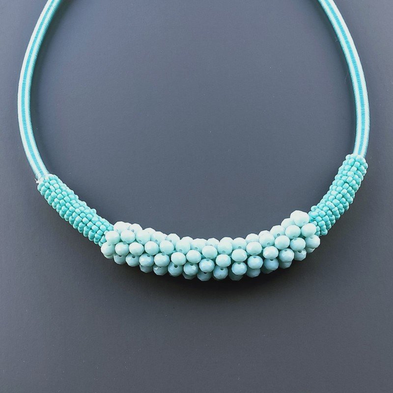 Collana girocollo cannuccia verdeacqua con cristallo verdeacqua rondelle sfac