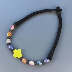 Collana girocollo di seta indiana nera con ceramica multicolore forme miste