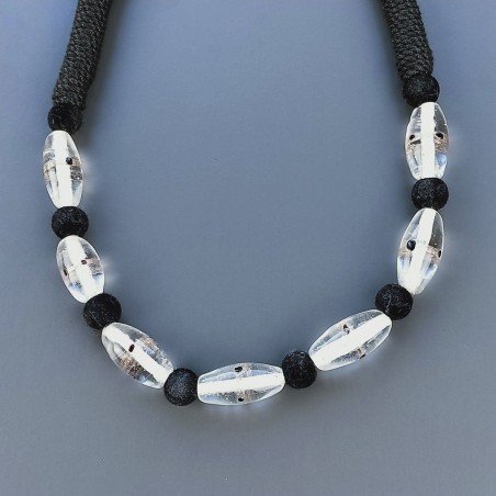 Collana girocollo di seta indiana nera con vetro di murano lavorato riso liscio