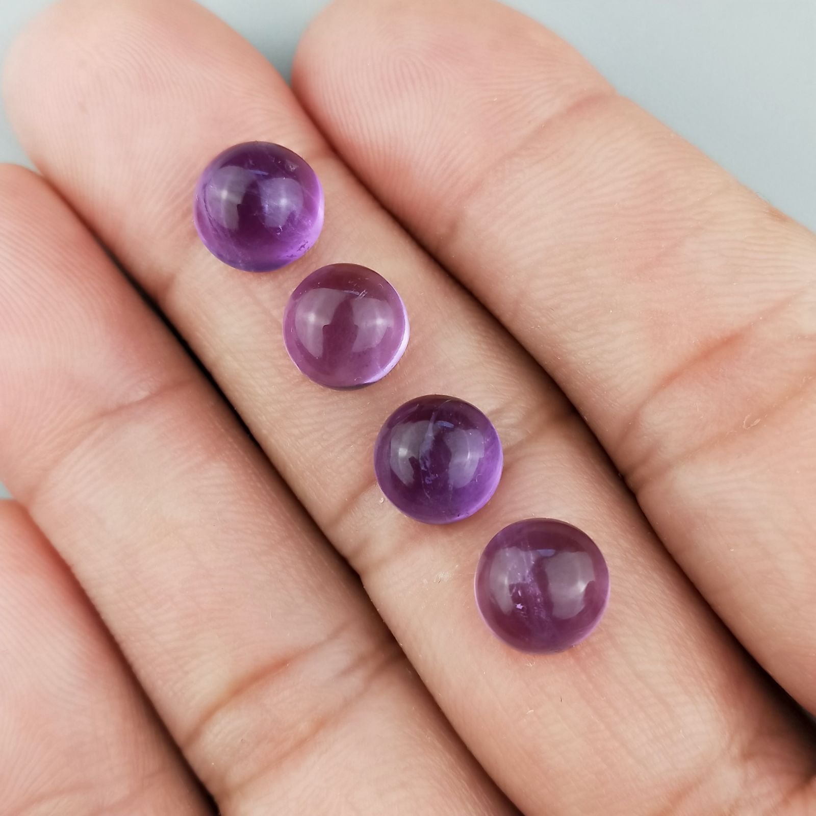 Ametista Naturale Forma Tondo Piatto Cabochon Liscio Fatto a Mano 8-8,5mm 1pz