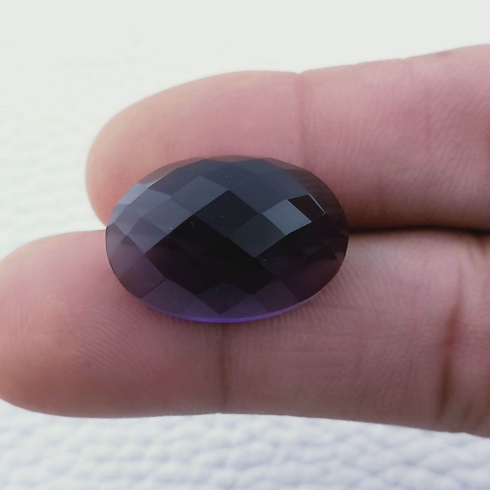 Ametista Africana Idrotermale Forma Ovale Piatto Cabochon Sfaccettata Fatto a Mano 22X16X9mm 21,50 Carati 1pz