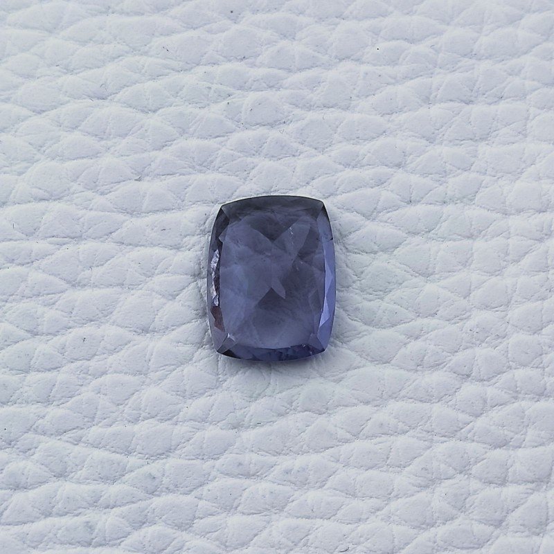 Gemma Sciolta di Iolite Naturale, Taglio Cuscino Sfaccettato a Mano, 14x10x6 mm, 5,25 ct