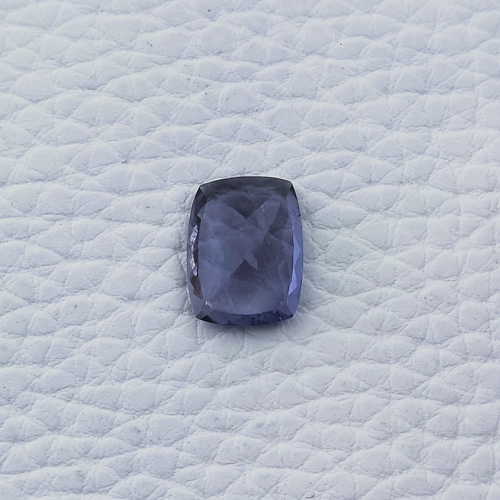 Iolite Naturale Taglio Cuscino Sfaccettata Fatto a Mano Gemma Sciolta 14X10X6mm 5,25 Carati 1pz