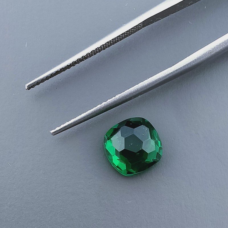 Quarzo Verde Idrotermale Quadrata Briolette Sfaccettato A Mano 8X8X5mm 2,40CT