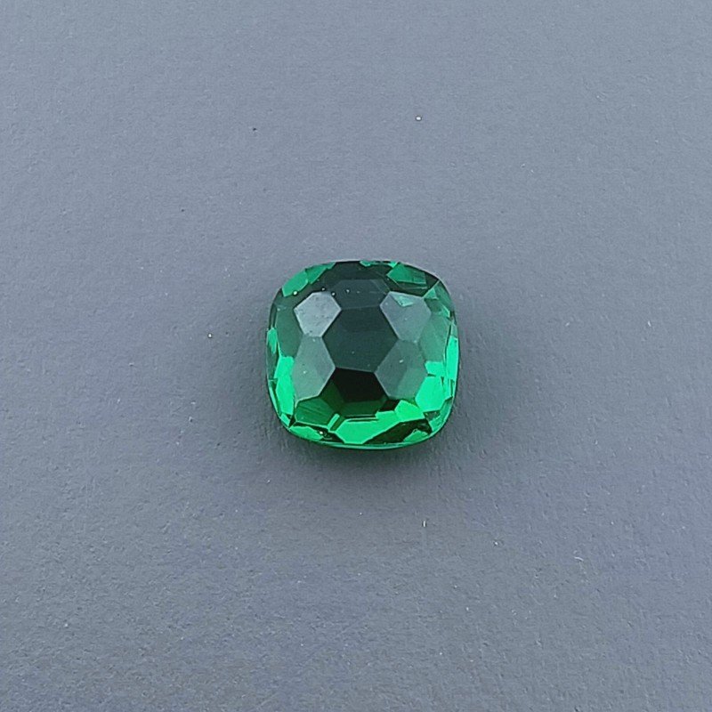 Quarzo Verde Idrotermale Quadrata Briolette Sfaccettato A Mano 6X6X4mm 1,25CT