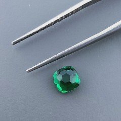 Quarzo Verde Idrotermale Quadrata Briolette Sfaccettato A Mano 6X6X4mm 1,25CT