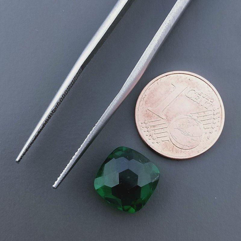 Quarzo Verde Idrotermale Quadrata Briolette Sfaccettato A Mano 10X10X6mm 4,65CT Quarzo Verde Idrotermale Quadrata Briolette Sfaccettato A Mano 10X10X6mm 4,65CT