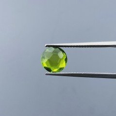 Peridoto Idrotermale Tondo Briolette Sfaccettato A Mano 8X8X4mm 1,80CT Peridoto Idrotermale Tondo Briolette Sfaccettato A Mano 8X8X4mm 1,80CT