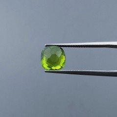 Peridoto Idrotermale Quadrata Briolette Sfaccettato A Mano 8X8X5mm 2,50CT