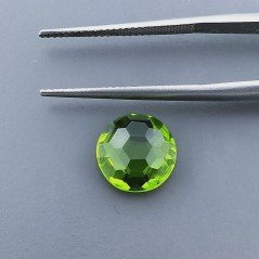 Peridoto Idrotermale Tondo Briolette Sfaccettato A Mano 10X10X5mm 3,65CT