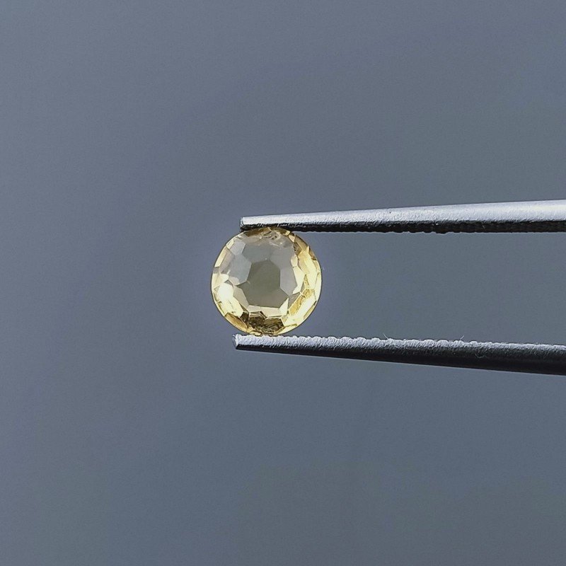 Quarzo Citrino Idrotermale Tondo Briolette Sfaccettato A Mano 6X6X3mm 1CT