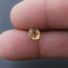 Quarzo Citrino Idrotermale Quadrata Briolette Sfaccettato A Mano 6X6X4mm 1CT