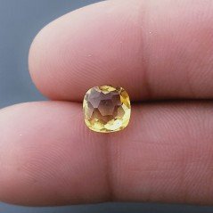Quarzo Citrino Idrotermale Quadrata Briolette Sfaccettato A Mano 8X8X4mm 2,30CT