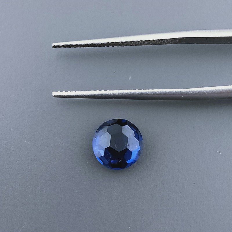 Zaffiro Idrotermale Tondo Briolette Sfaccettato A Mano 8X8X4mm 1,90CT