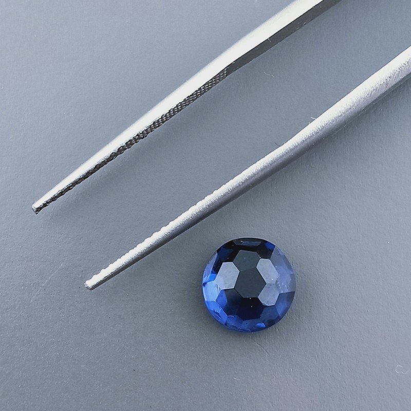 Zaffiro Idrotermale Tondo Briolette Sfaccettato A Mano 8X8X4mm 1,90CT