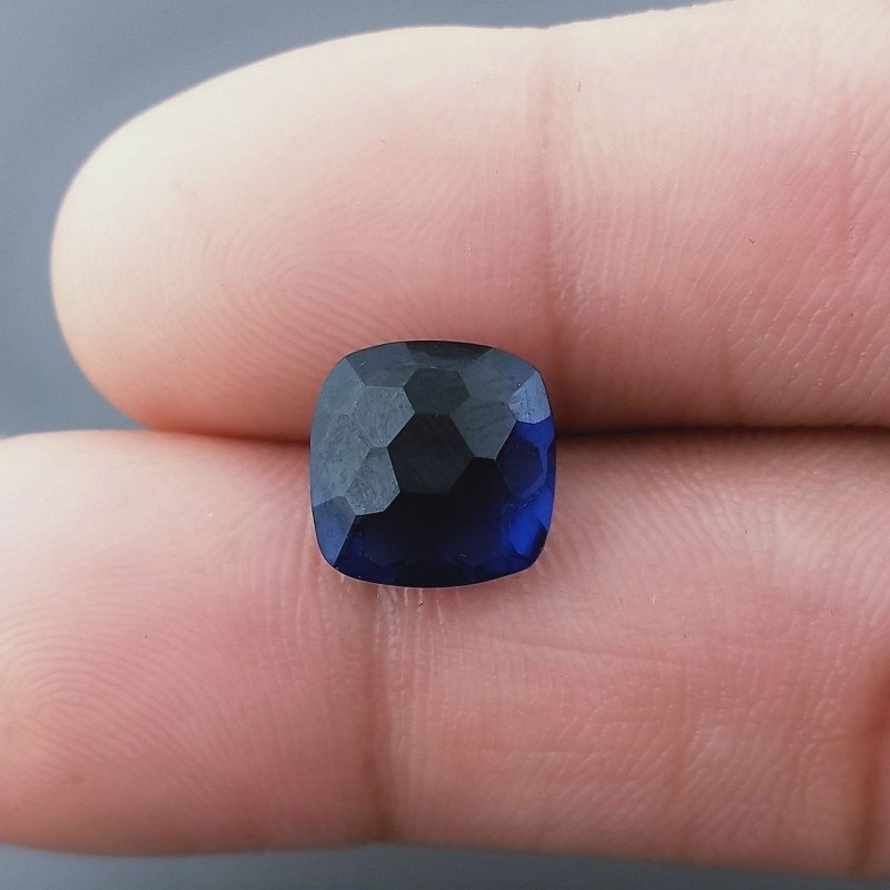 Zaffiro Idrotermale Quadrata Briolette Sfaccettato A Mano 10X10X5mm 4CT Zaffiro Idrotermale Quadrata Briolette Sfaccettato A Mano 10X10X5mm 4CT