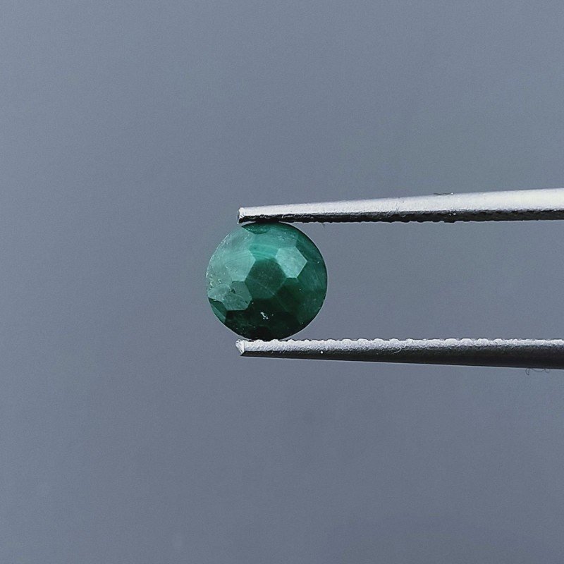 Malachite (A) Tondo Briolette Sfaccettato A Mano 6X6X4mm 1,40CT