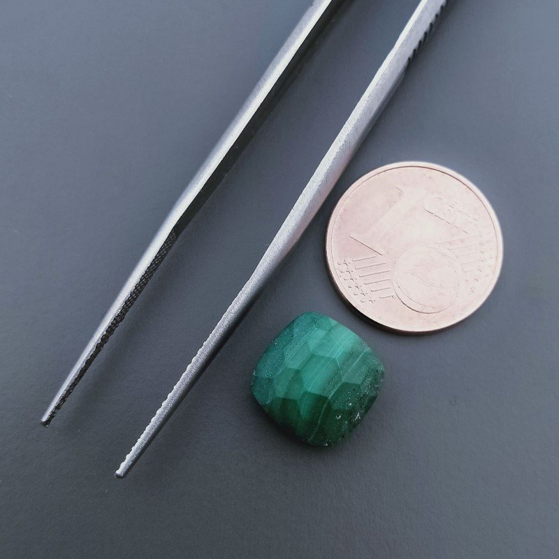 Malachite (A) Quadrata Briolette Sfaccettato A Mano 10X10X6mm 7CT