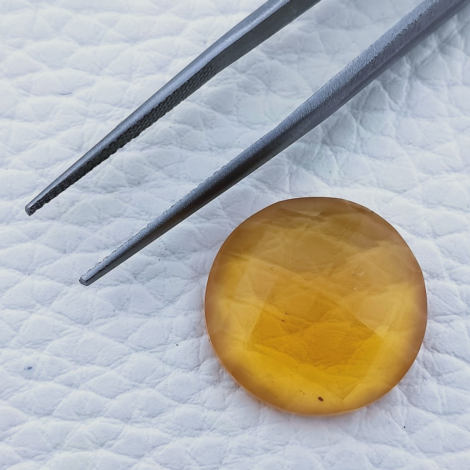 Topazio Citrino Idrotermale Forma Tondo Piatto Cabochon Sfaccettata Fatto a Mano 18X18X7mm 15,20 Carati 1pz