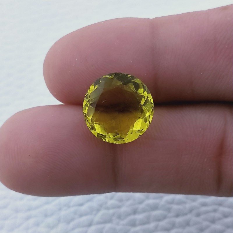 Quarzo Limone Idrotermale Taglio Tondo Sfaccettata a Mano Gemma Sciolta 13X13X7mm 8,30 Carati 1pz