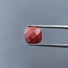 Diaspro Rosso Quadrata Briolette Sfaccettato A Mano 10X10X5mm 4,10CT