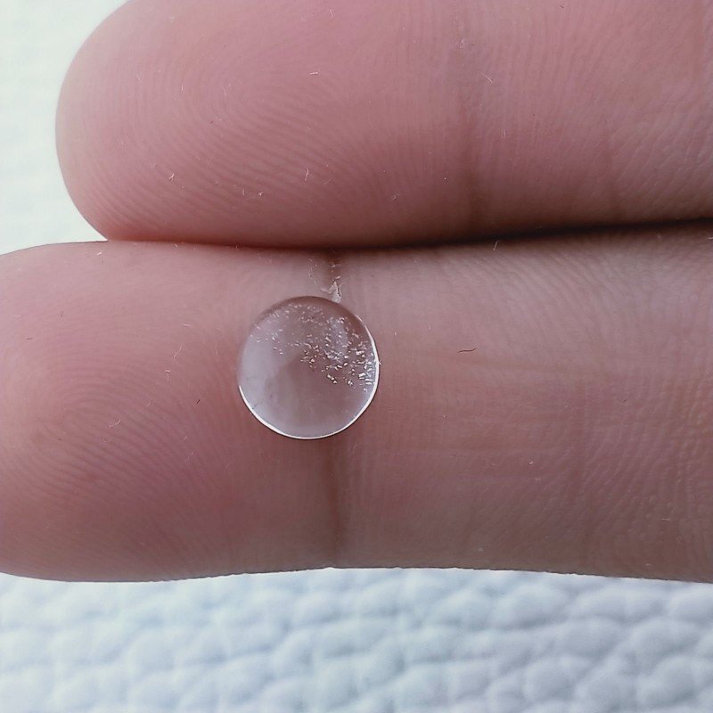Cristallo Di Rocca Naturale Forma Tondo Piatto Cabochon Liscio Fatto a Mano 7X7X4mm 1,50 Carati 1pz