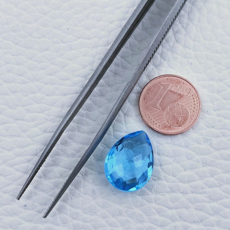 Topazio Azzurro Blu Svizzero Taglio Goccia Piatto Briollette Sfacettata Fatto a Mano 12x16mm 10,15 Carati 1pz