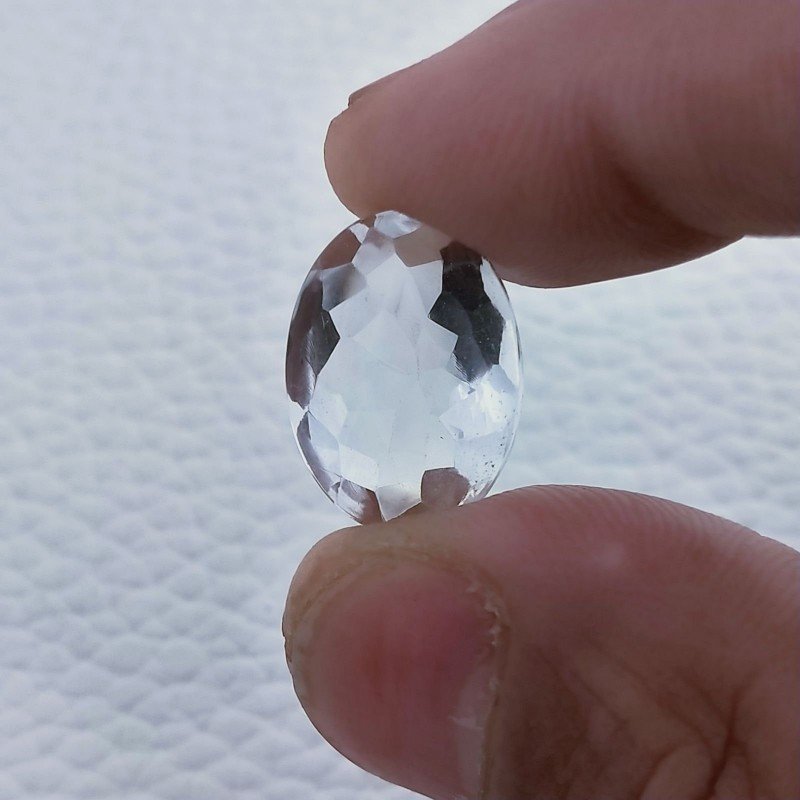 Cristallo Di Rocca Naturale Taglio Ovale Liscio-Sfaccettata a Mano Gemma Sciolta 17X13X9mm 12,00 Carati 1pz