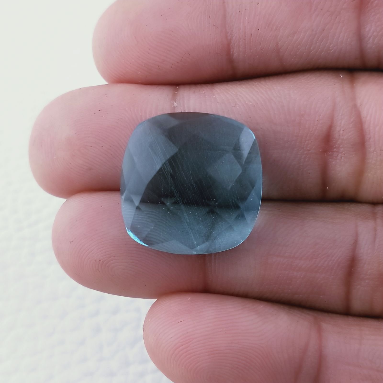 Topazio Azzurro Blu Svizzero Idrotermale Forma Cuscino Piatto Cabochon Sfaccettata Fatto a Mano 19X19X9mm 24,50 Carati 1pz