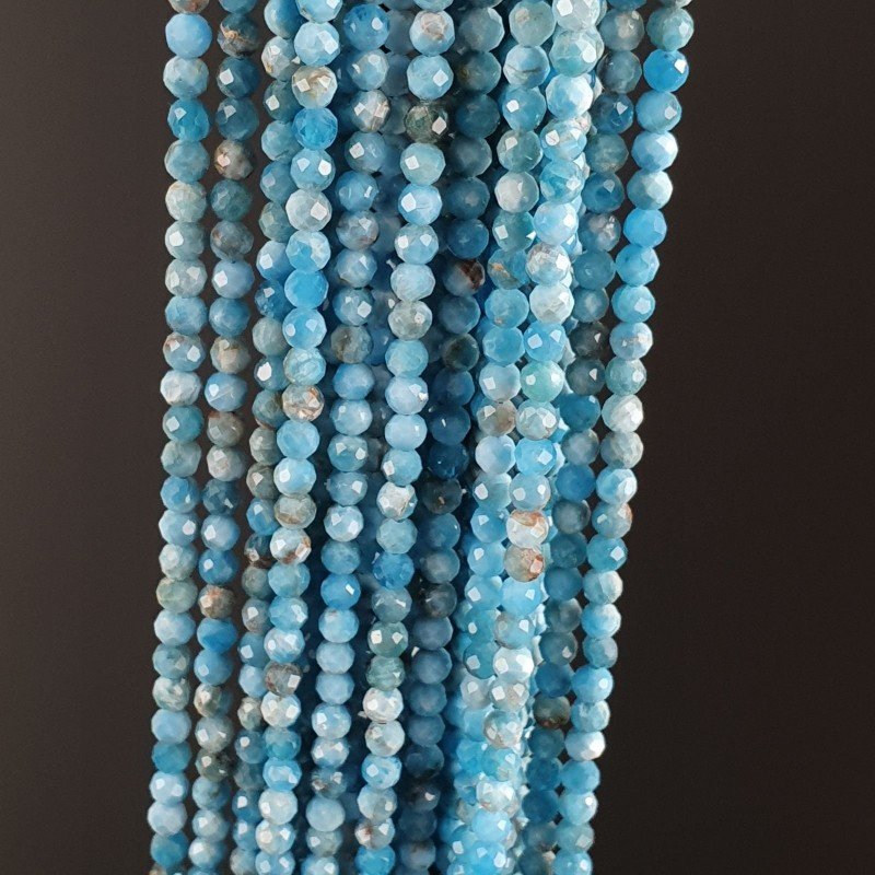 Apatite Chiaro Naturale Forma Tondo Taglia Diamante, Micro Sfaccettato Machine Cut 2,55 mm