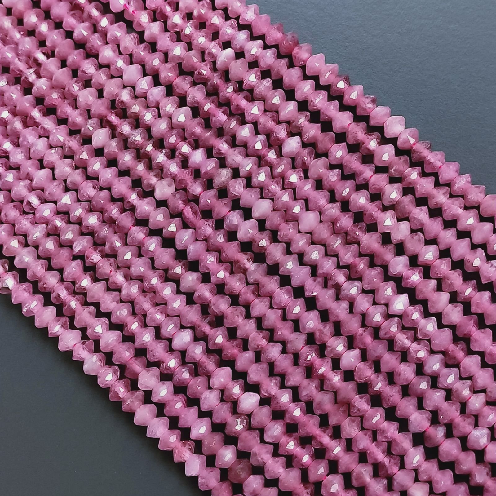 Radici Rubino Naturale Forma Dischio Taglia Diamante, Micro Sfaccettato Machine Cut 3,50mm