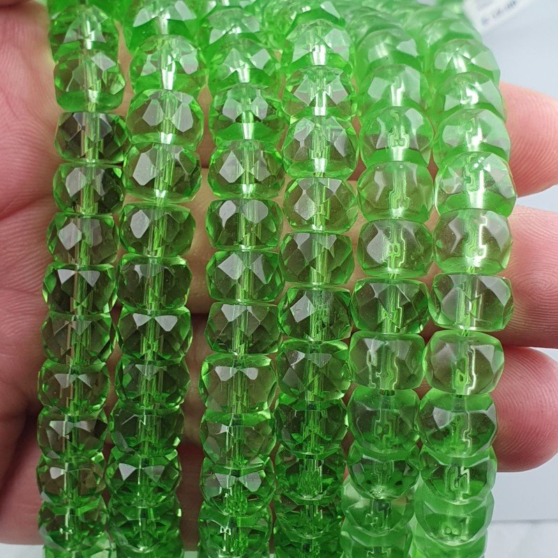 Cristallo verde chiaro rondelle sfaccettate 10mm