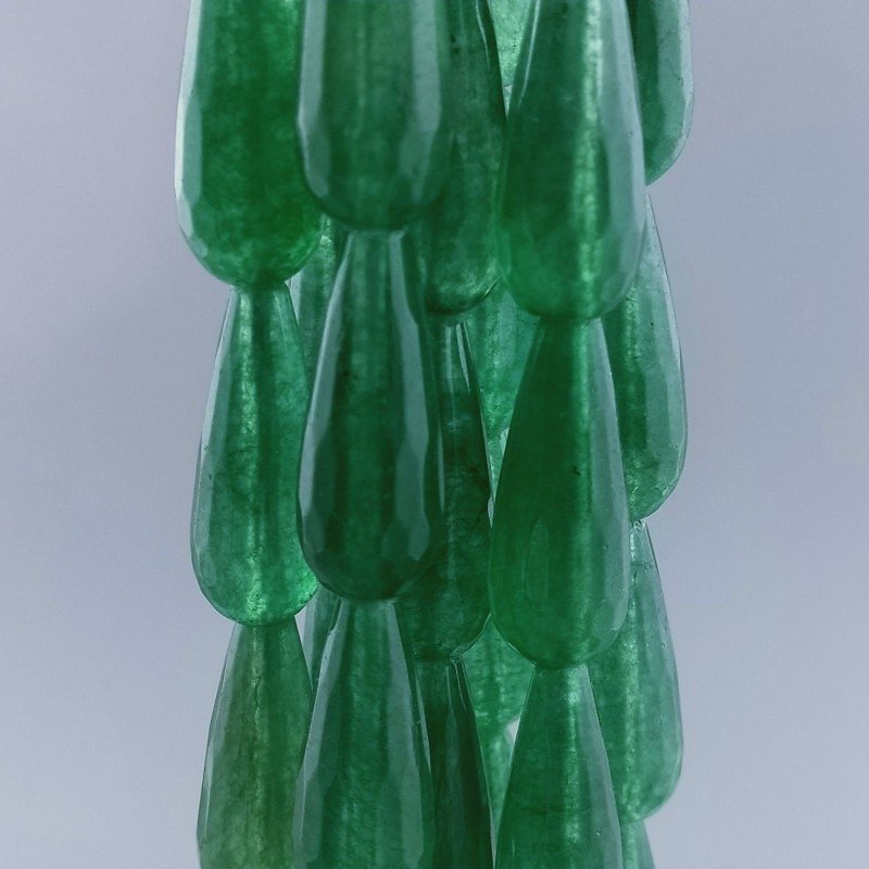 Giada Coreana Verde in Perline Forma Goccia Tondo Sfaccettato Foro Passante 11x28mm