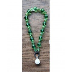 Collana girocollo cristallo verde sferico sfac 17-19 mm e rondelle 11-15 mm annodato con pendente