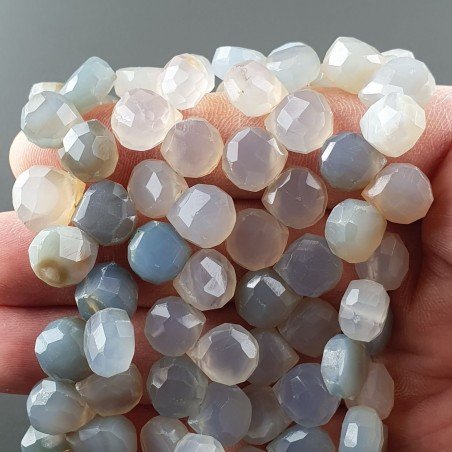 Calcedonio Blu Grigio Perline Forma Cuore Piatto Sfaccettato a Mano Foro Laterale 09-10mm