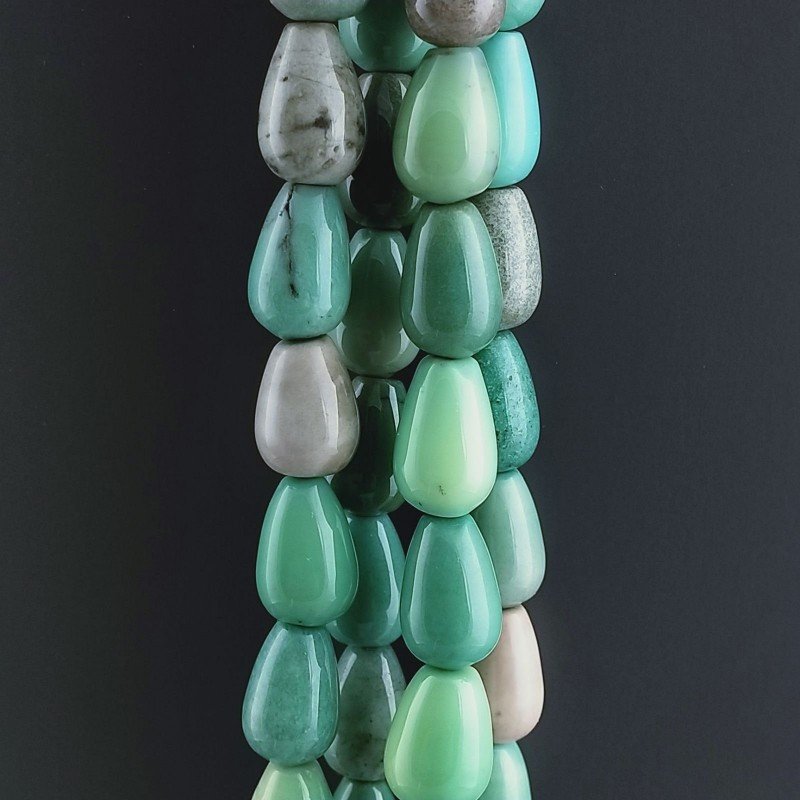 Crisoprasio Perline Forma Goccia Tondo Liscio Foro Passante 12x09mm Crisoprasio Perline Forma Goccia Tondo Liscio Foro Passante 12x09mm