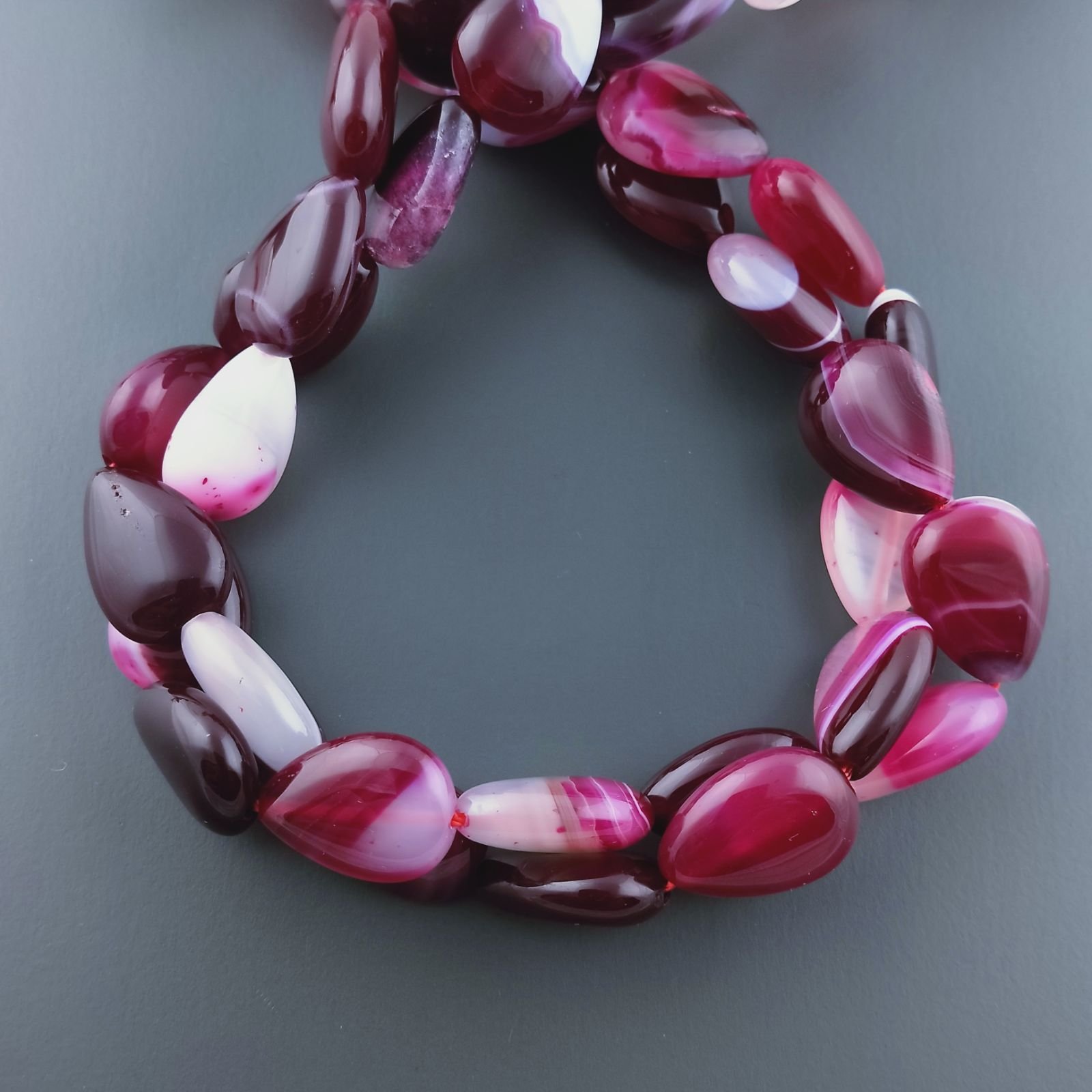 Agata Brasiliana Fucsia Striata Perline Forma Goccia Piatto Liscio Foro Passante 13x18mm