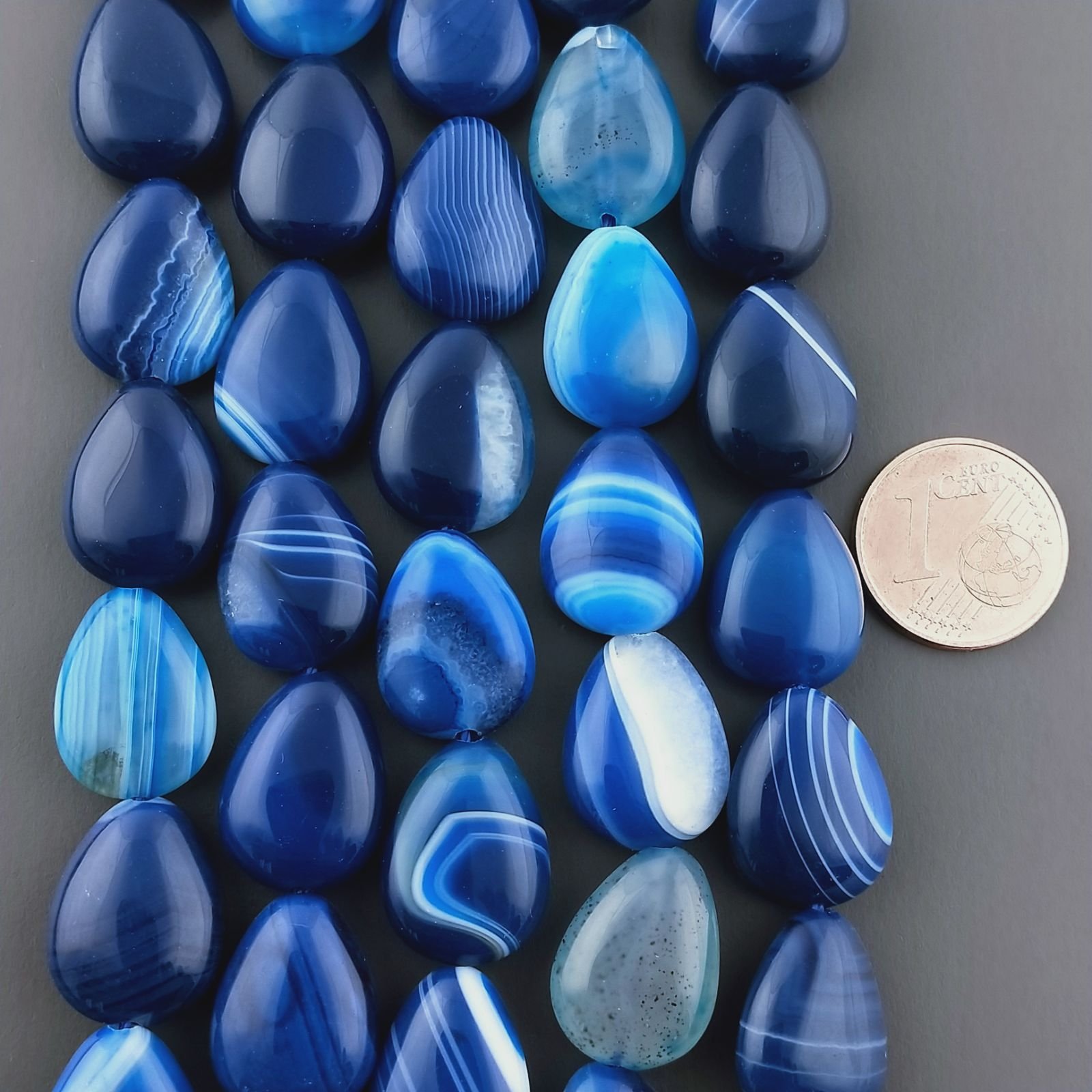 Agata Brasiliana Blu Striata Sfumata Perline Forma Goccia Patta Liscio Foro Passante 12x16mm