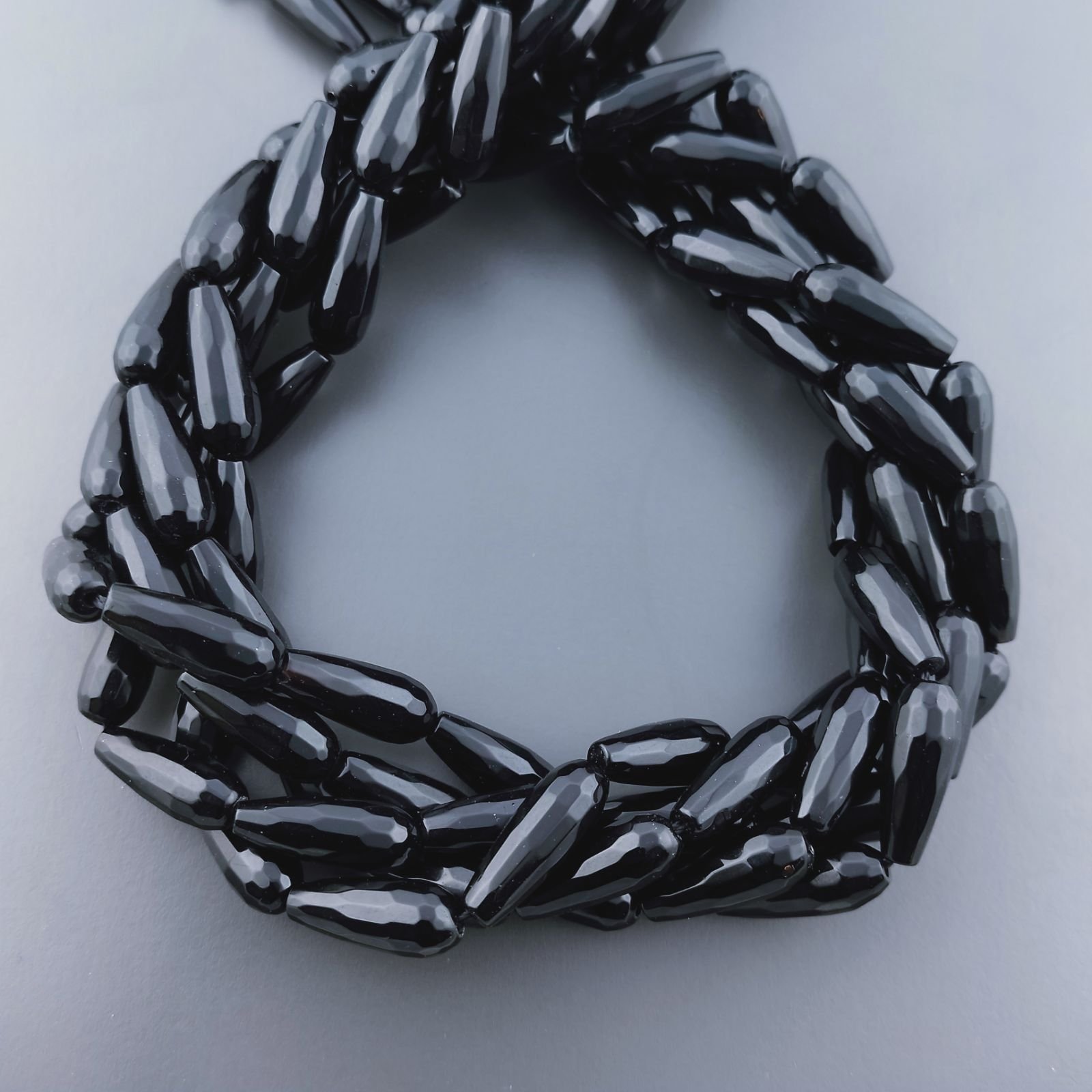 Onice Nera in Perline Forma Goccia Tondo Sfaccettato Foro Passante 16x6mm