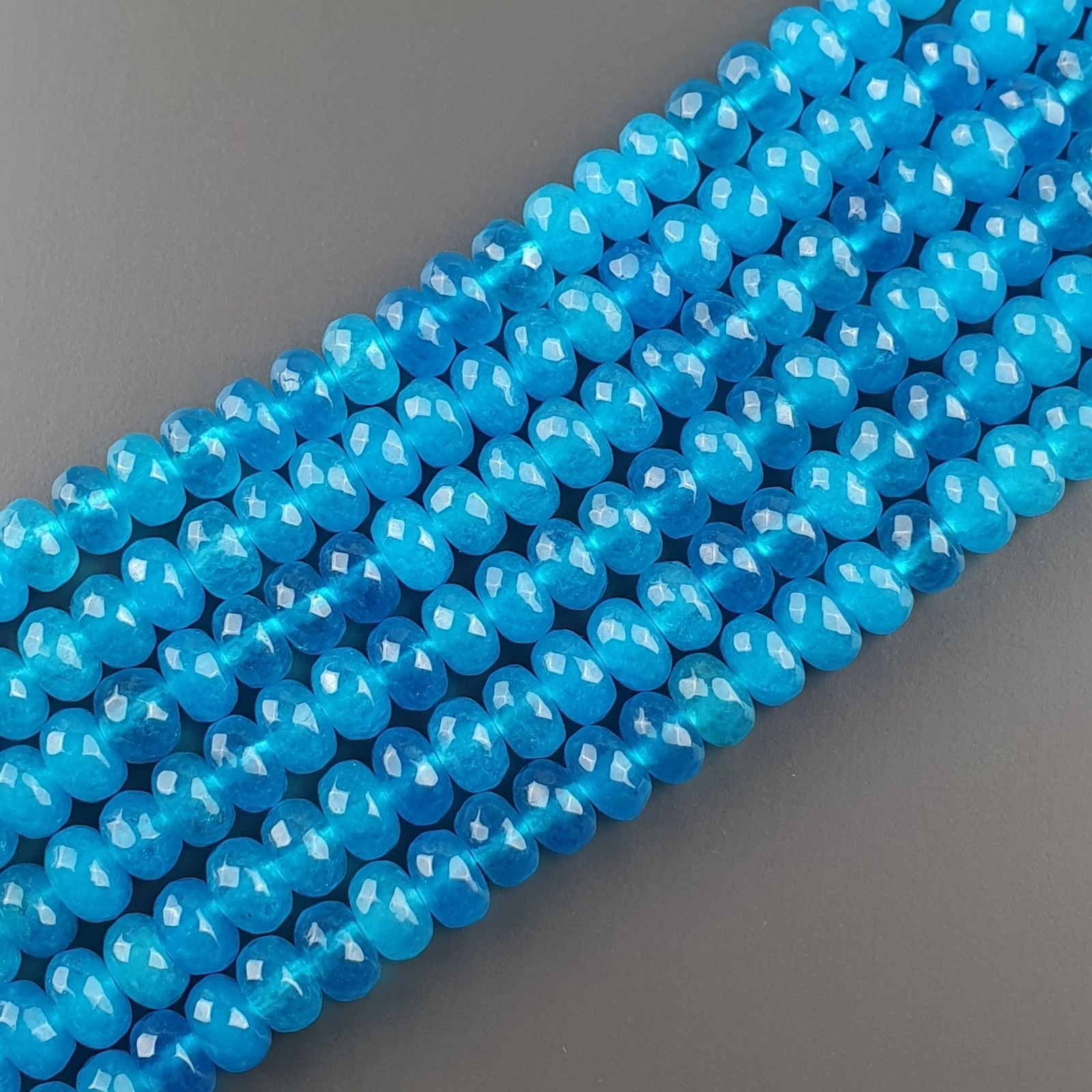 Giada Azzurra in Perline Forma Rondelle Sfaccettato Foro Passante 08X05mm