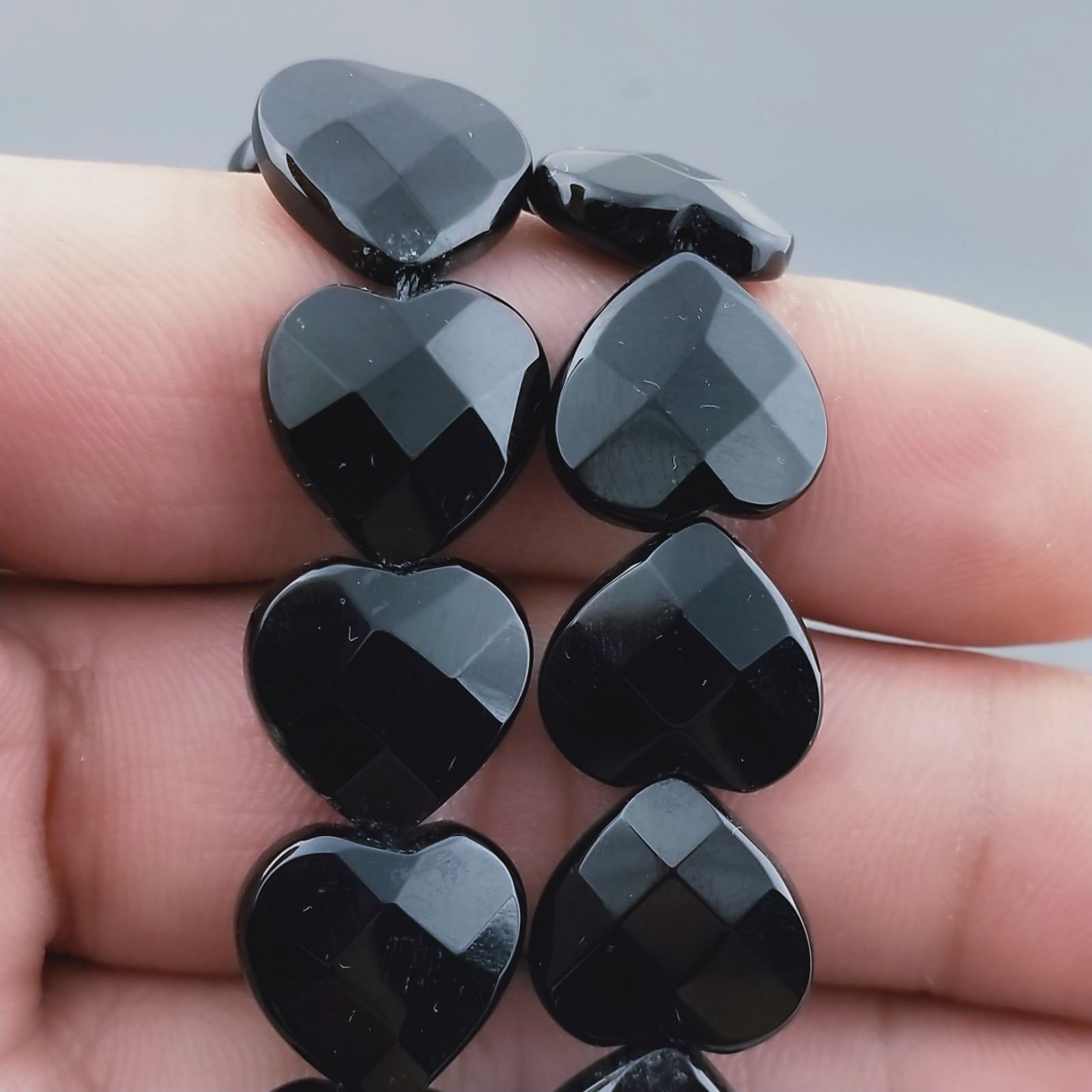 Onice Nera Perline Forma Cuore Piatto Sfaccettato a Mano Foro Passante 14mm