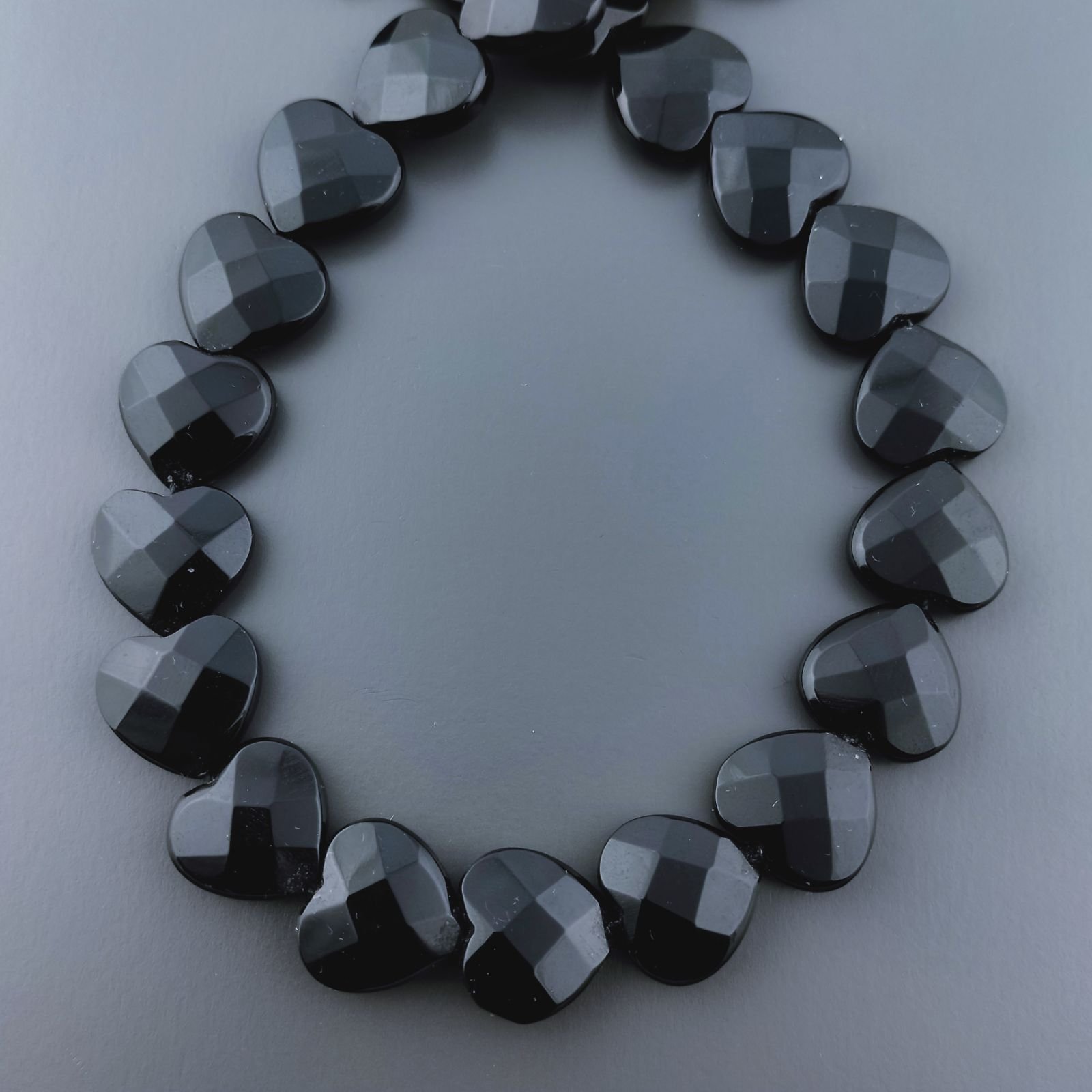 Onice Nera Perline Forma Cuore Piatto Sfaccettato a Mano Foro Passante 14mm